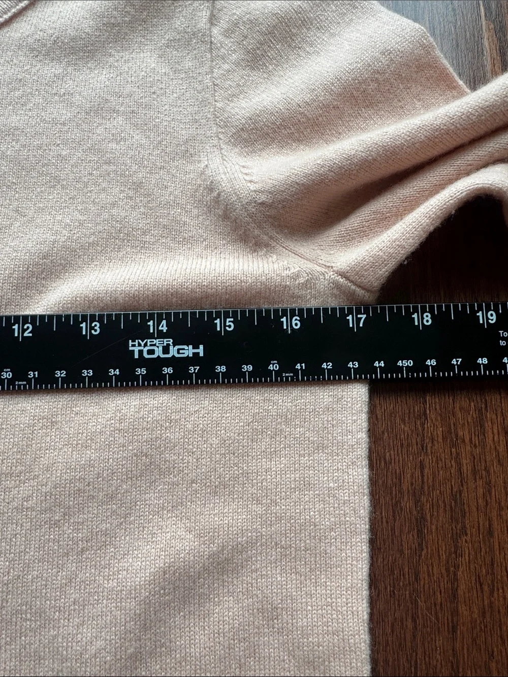 J Crew Italian Cashmere Long-Sleeve Crewneck Women's Top in Light Peach Size Med
